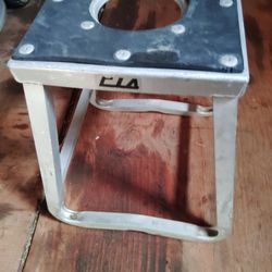 Dirt Bike Stand