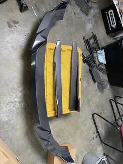 Spoiler , side skirts