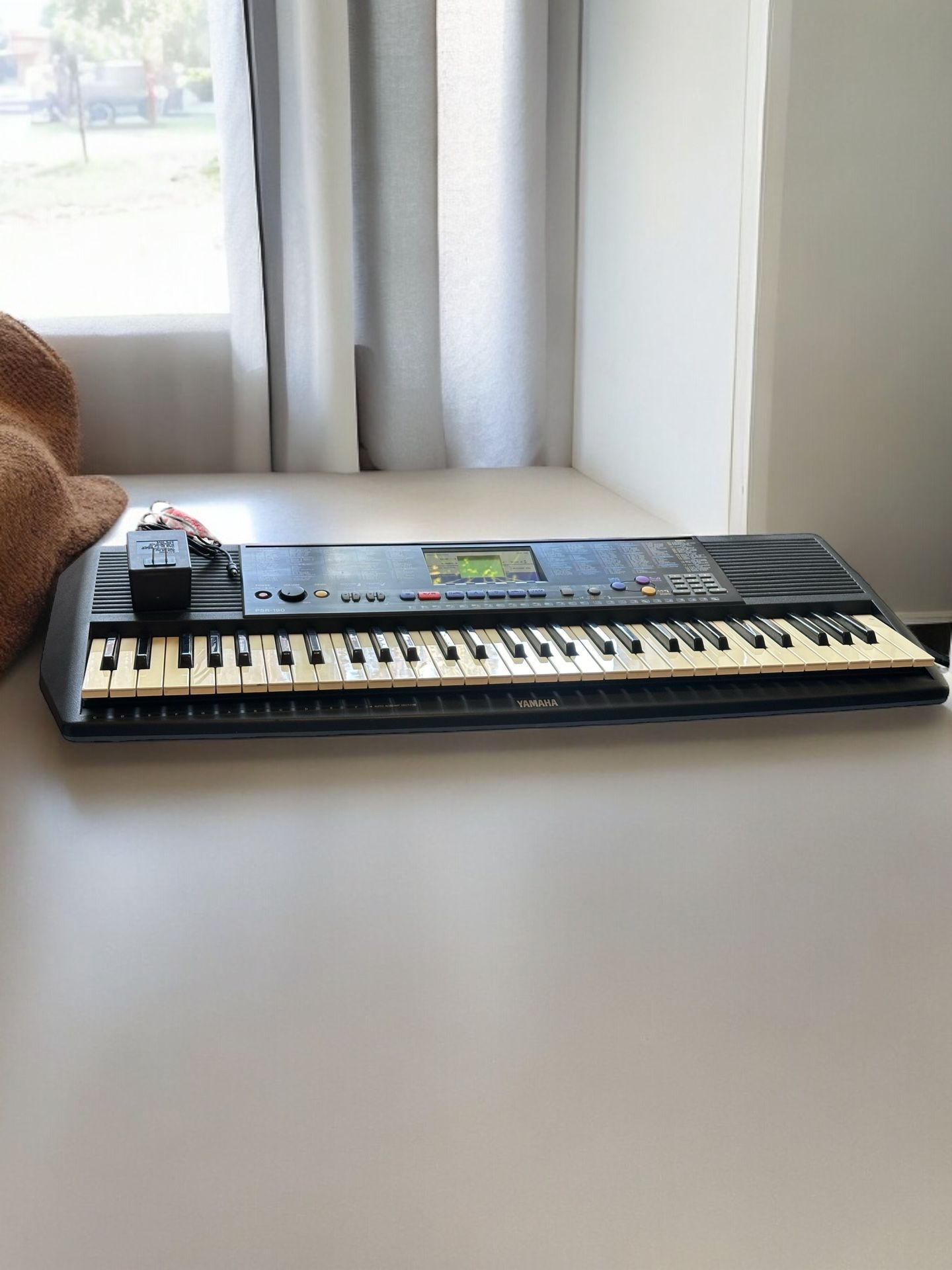 Yamaha PSR 190 Electronic Keyboard