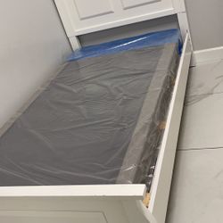 Twin Size Bed With Box 