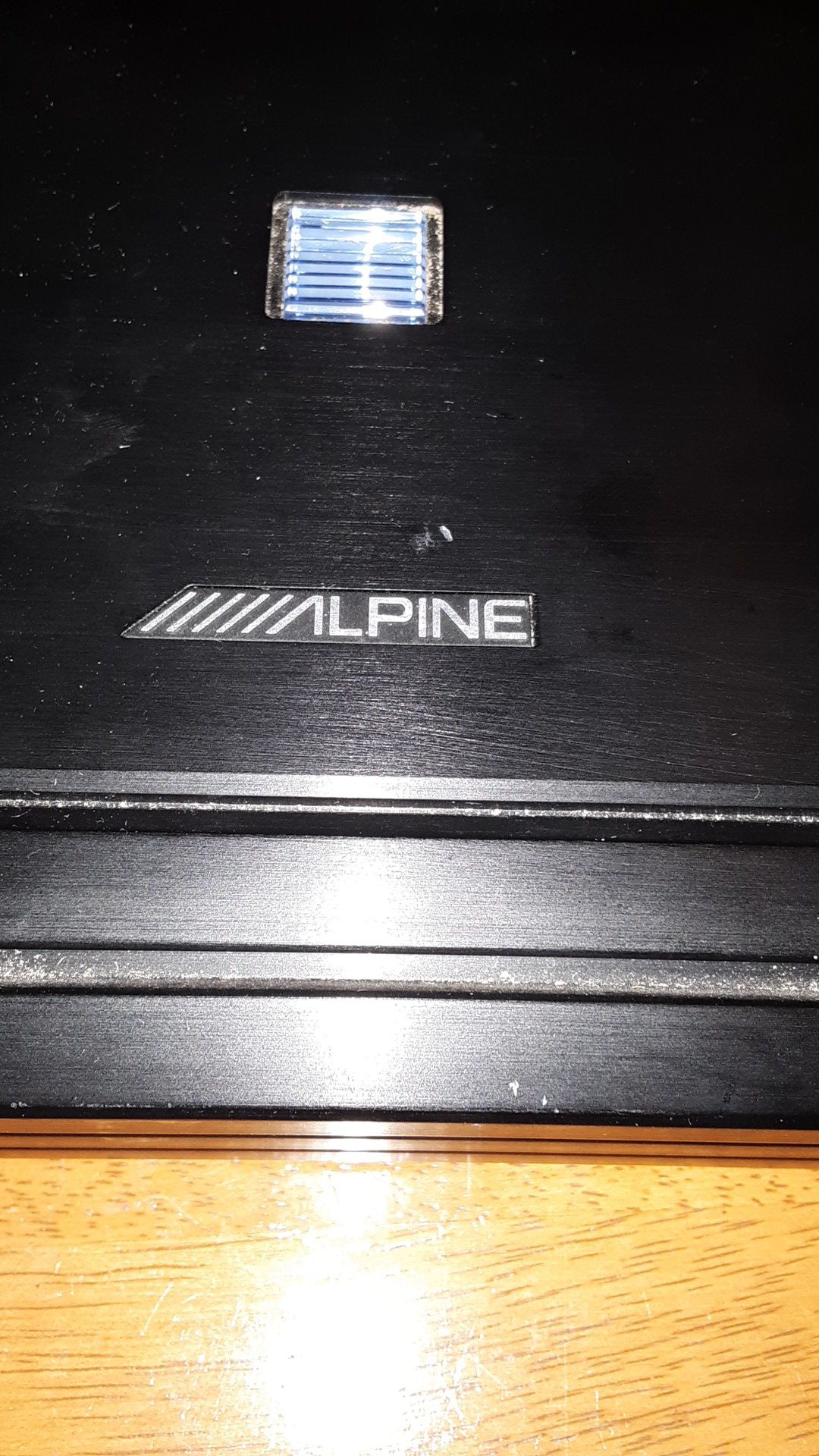Alpine amp
