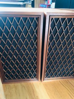 Pioneer  CS-88 vintage speakers, everything is working good and good condition.