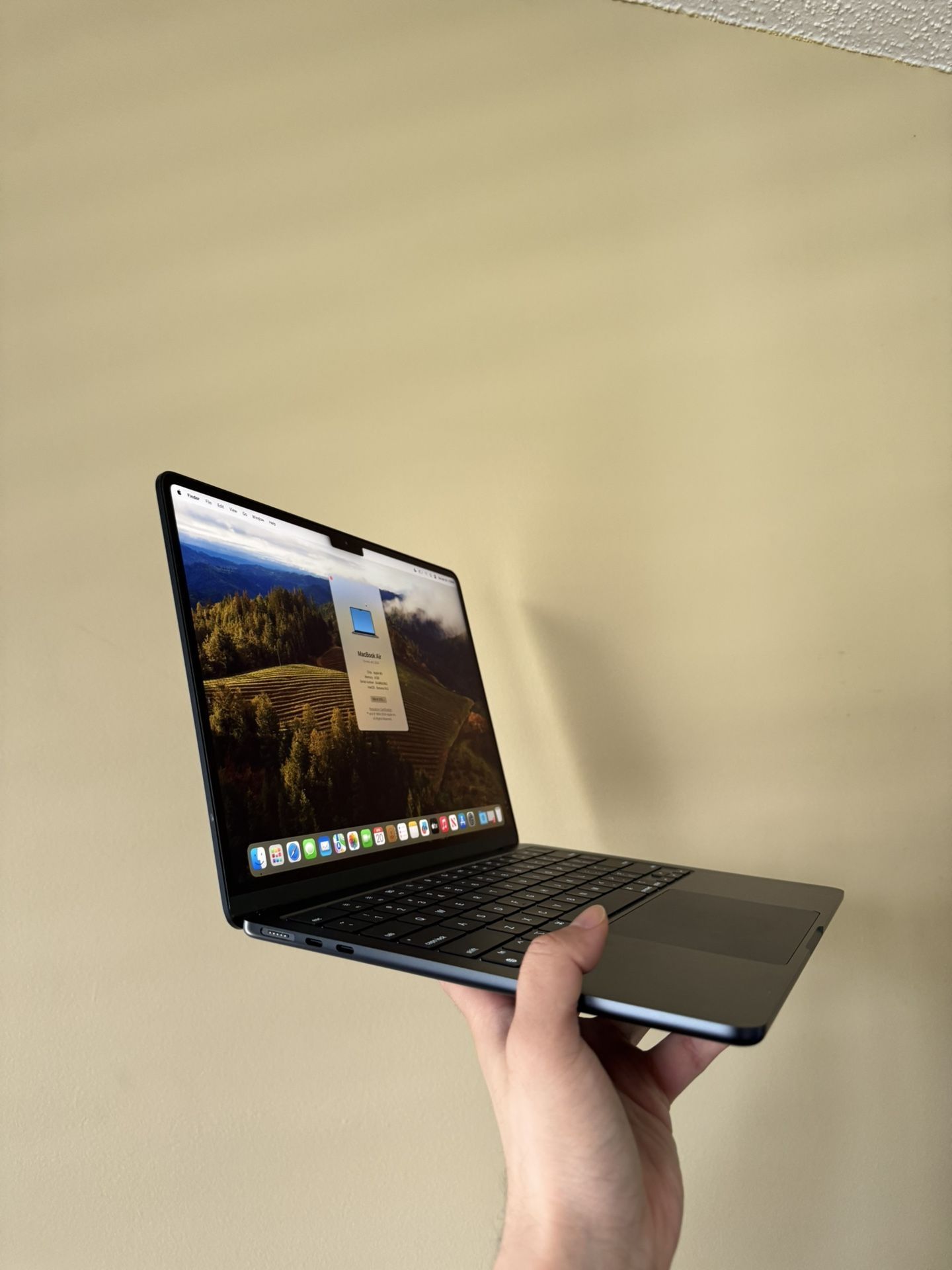 2024 MacBook Air with Apple M3 Chip (NEW)