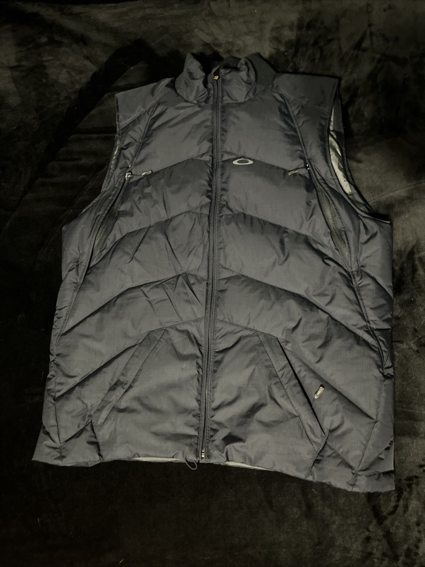 Oakley Puffer Vest Size XL