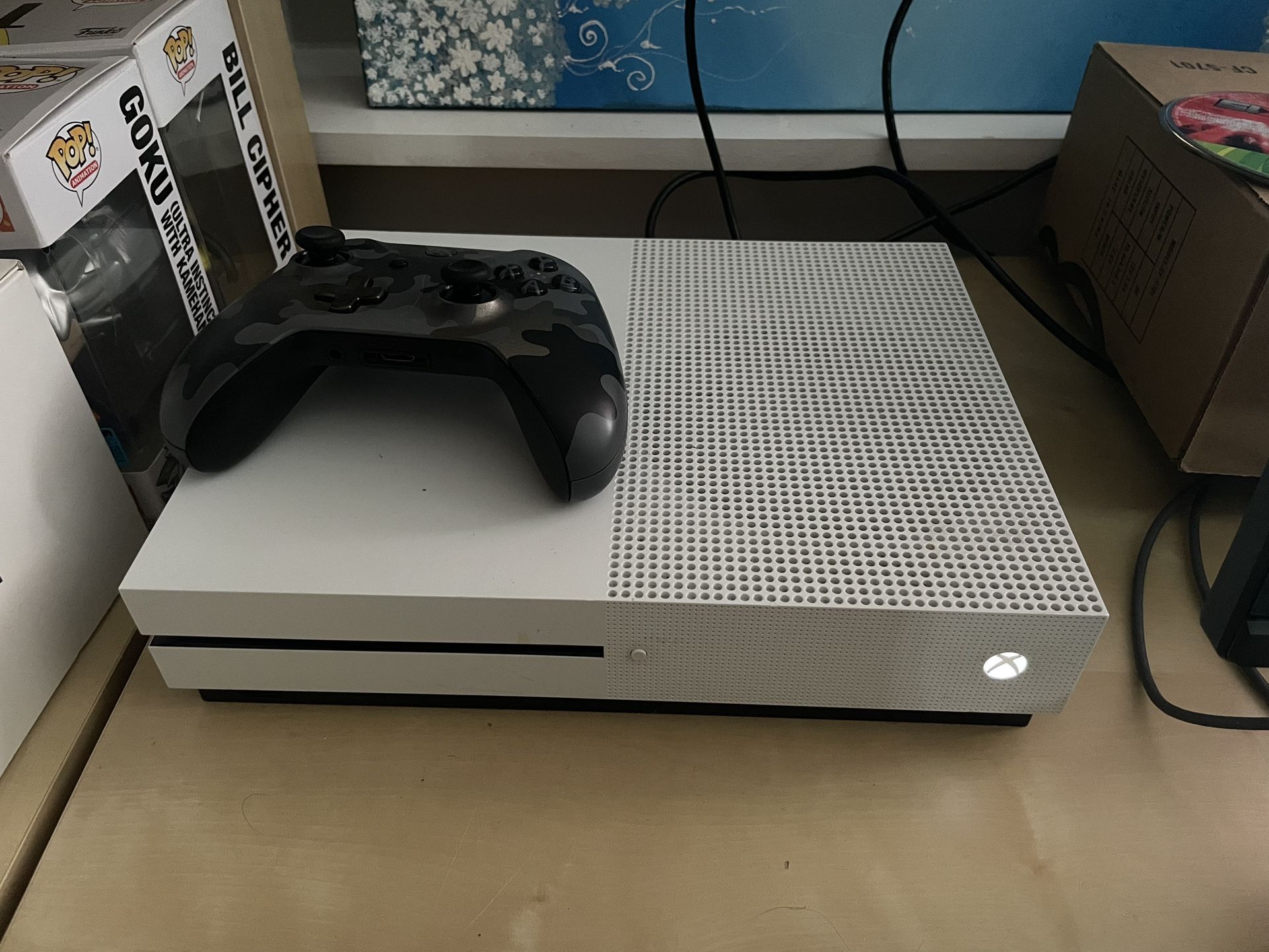 Xbox 1s With Games And Controller