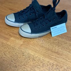 Converse Shoes Size 6.5 M 8.5 W 