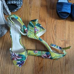 Chinese Laundry Heels Size 9 Floral Pattern