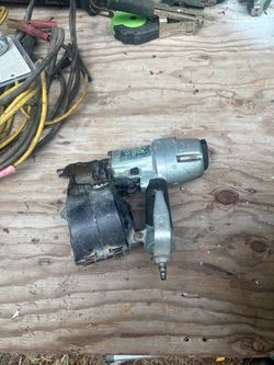 Siting nail gun