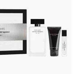 Pure Musc For Her" de Narciso Rodriguez