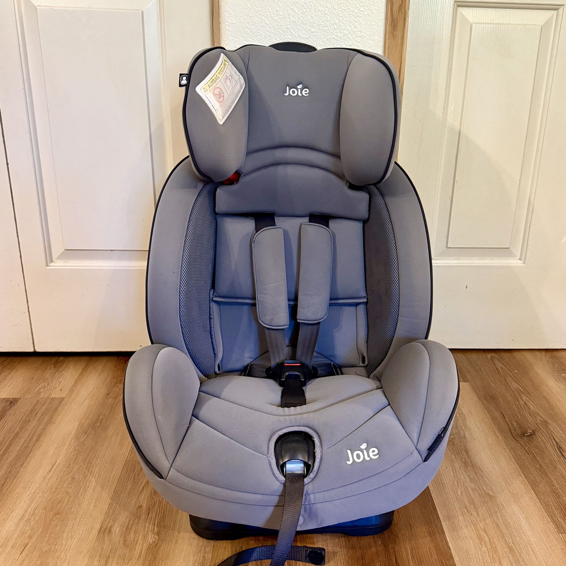 Jolie convertible car seat