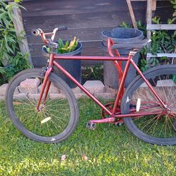 Skiny bike thin wheels