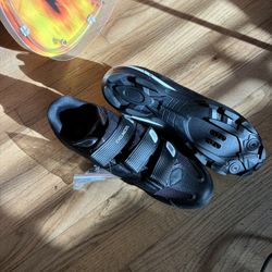 Cycling Shoes. Men’s