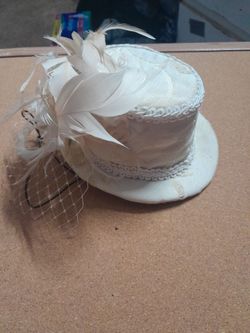Mini Feathered Top Hat
