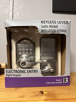 Keyless Lever with Locking Exterior / Electronic Entry Digital Keypad Satin Nickel
