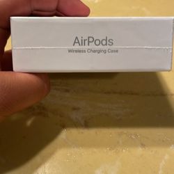 New Apple Airpods