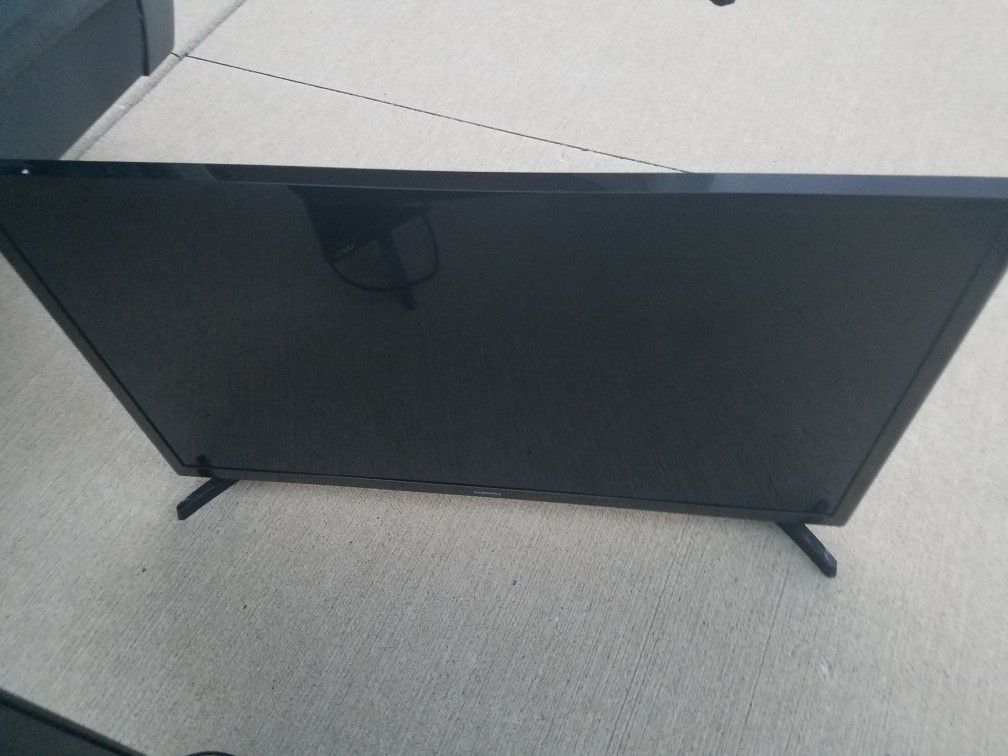 32 inch Samsung smart tv