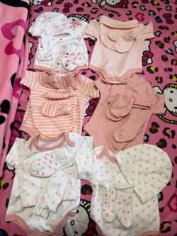 PREEMIE Baby Girl Clothing Bundle Onesies Hats Mittens Socks