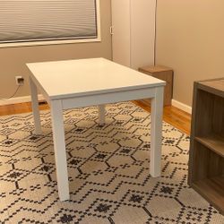 IKEA LANEBERG Extendable Dining Table - Like New, seats 6-8