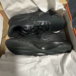 Size 10.5 Nike Shoes New 