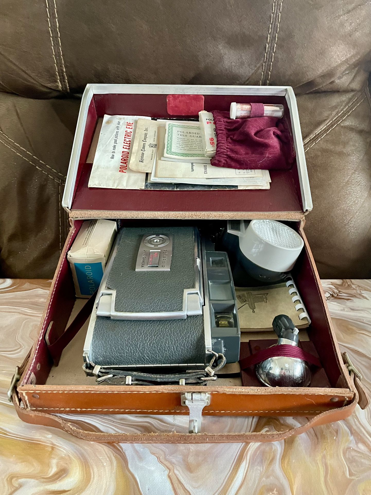 Vintage 60’s POLAROID Model 900 Electric Eye Land Camera • Original Case, Manual