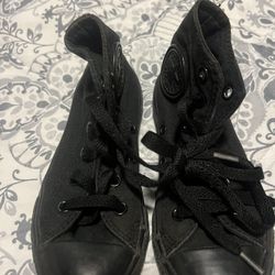 Gently Loved  Black Converse Size 11