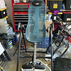 Teeter Back Stretcher