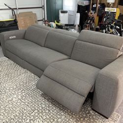 3pc power recliner sofa Perfect condition!