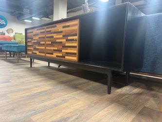 Custom mix wood credenza black lacquered