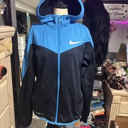 NWOT Nike Thermal fit Athletic Jacket 