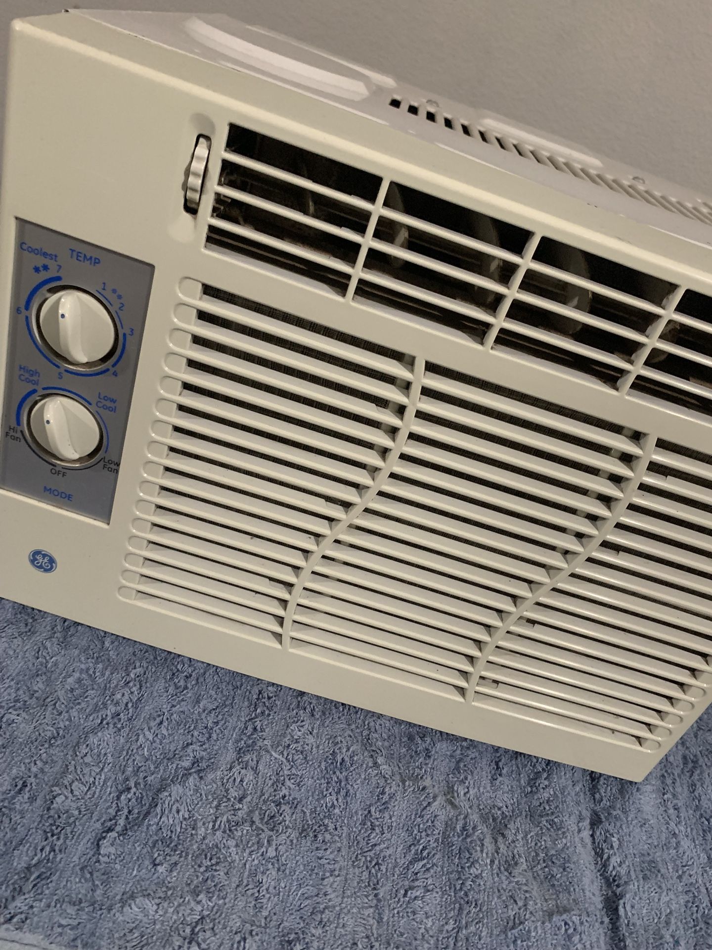 Window AC Unit 