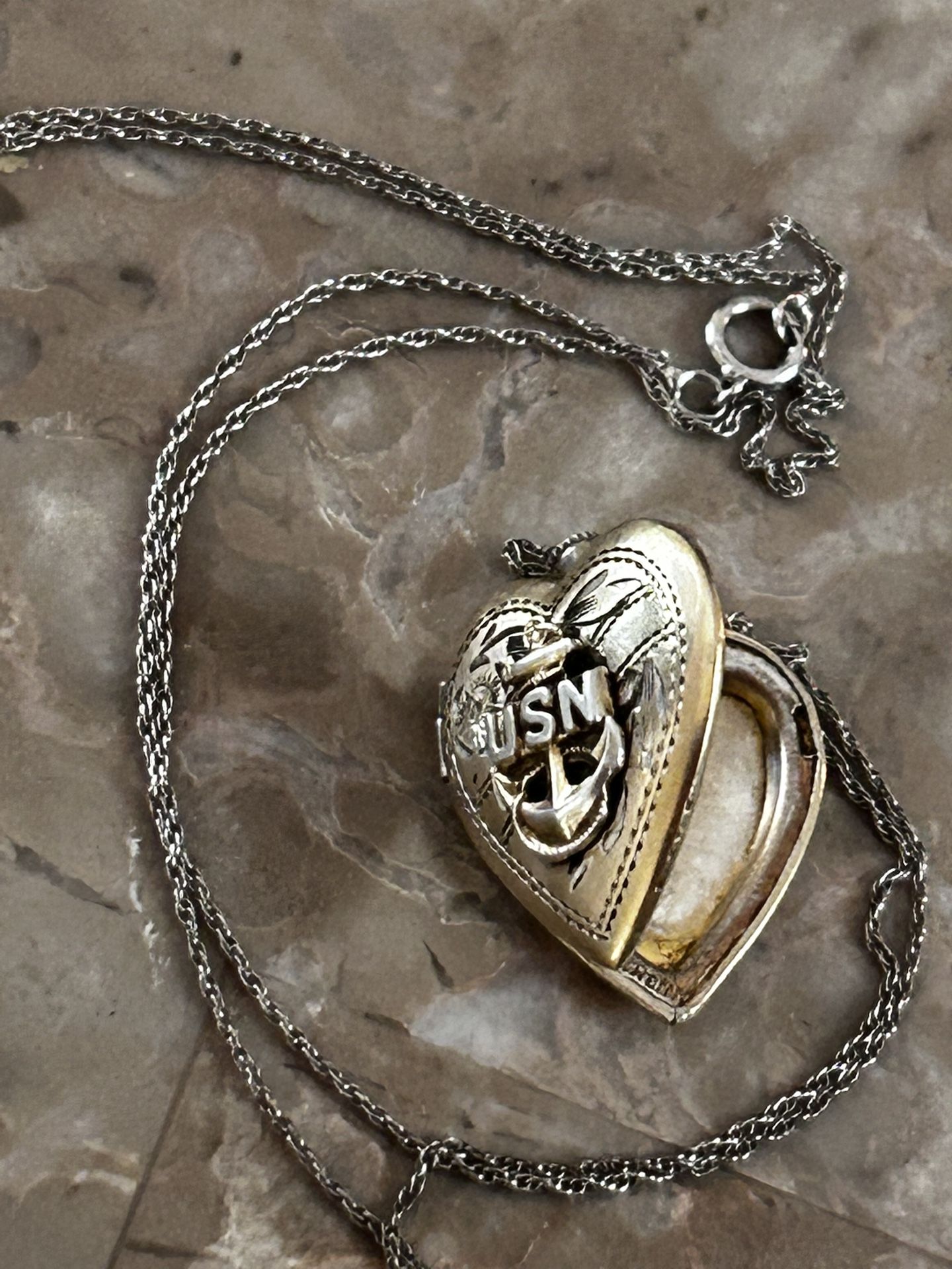 “Sterling Silver Pendant And Chain” Sweetheart Pendant With Chain.