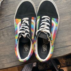 Women’s Vans 5.5