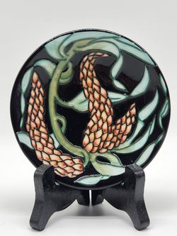 Willow Hall Tube Lined Pin Dish - Corn Sheaths