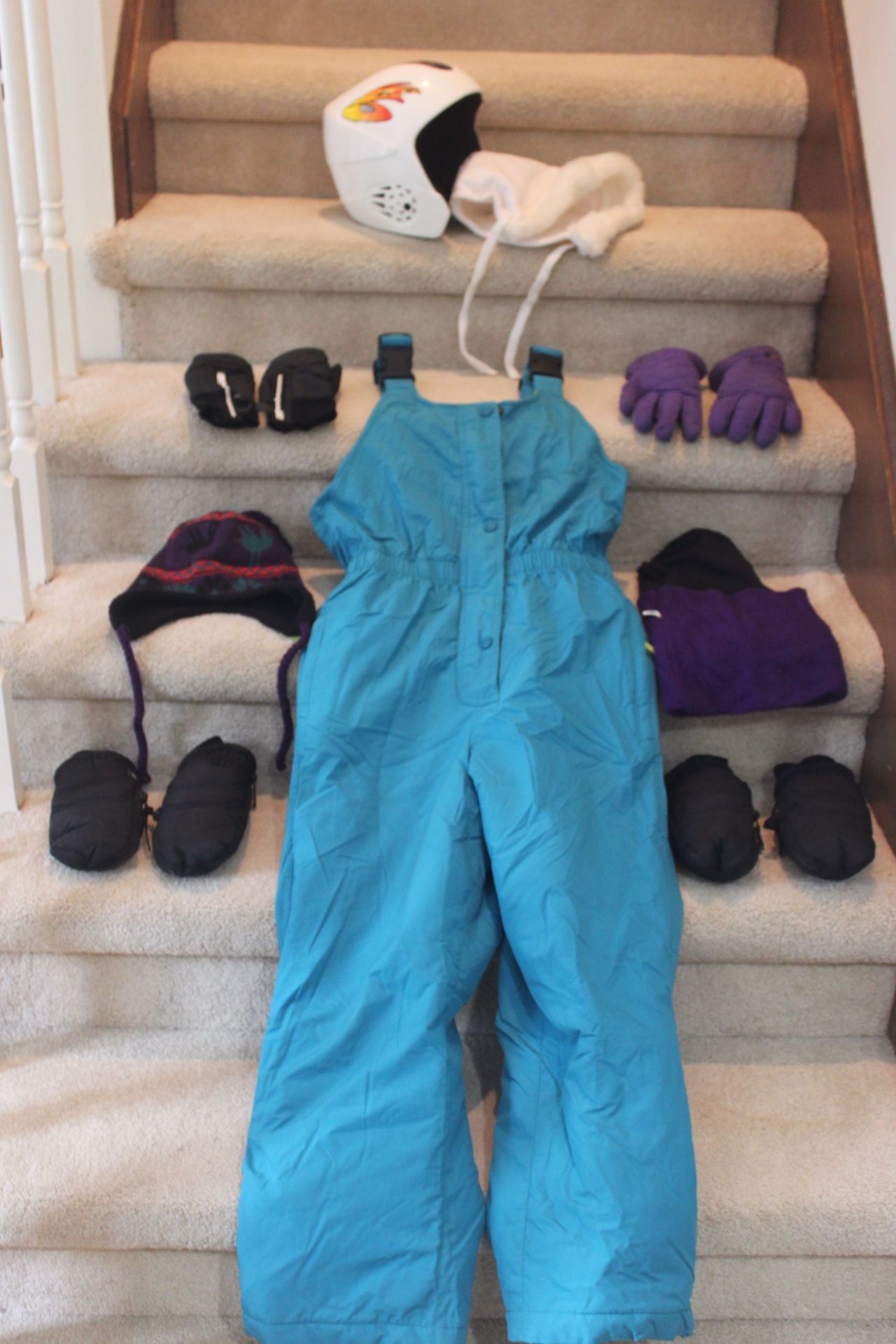 Ski Bib, Helmet, Gloves, Ski hat