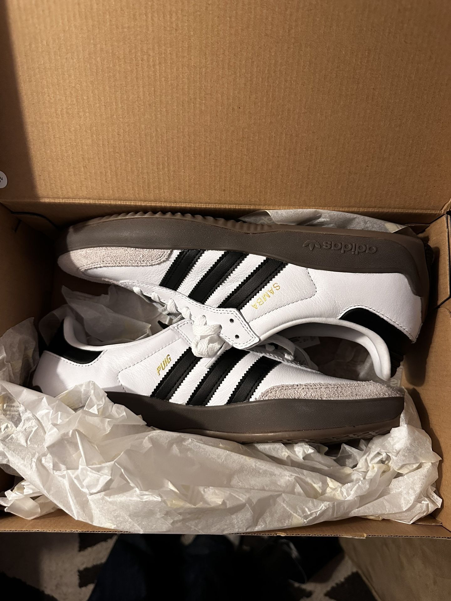 PUIG Samba white and black