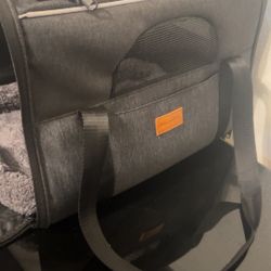 Cat/Dog Carrier