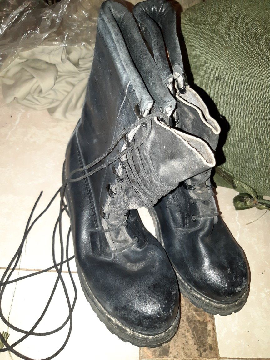 Military black boots
