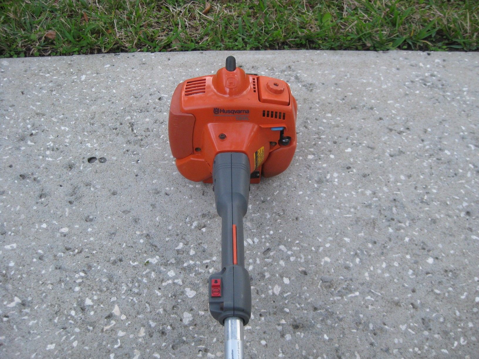 Husqvarna 123L Commercial Weedeater for Sale in Apopka, FL OfferUp