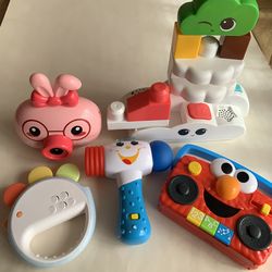 Toys with sounds lot of 5 p/up Sheepshead Bay Brooklyn NY