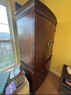Wood dresser in good condition