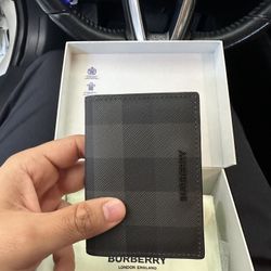 Burberry Men Wallet 