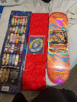 Pokémon x Santa Cruz Skateboard Deck Set charizard