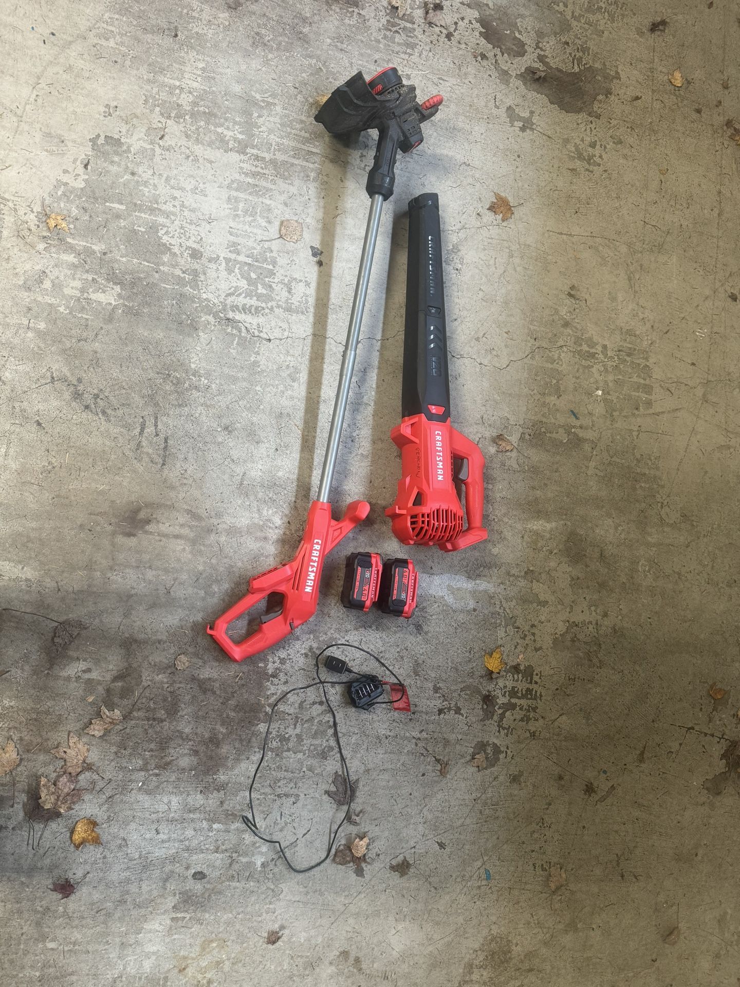Craftsmen Leaf Blower And Weed Whacker