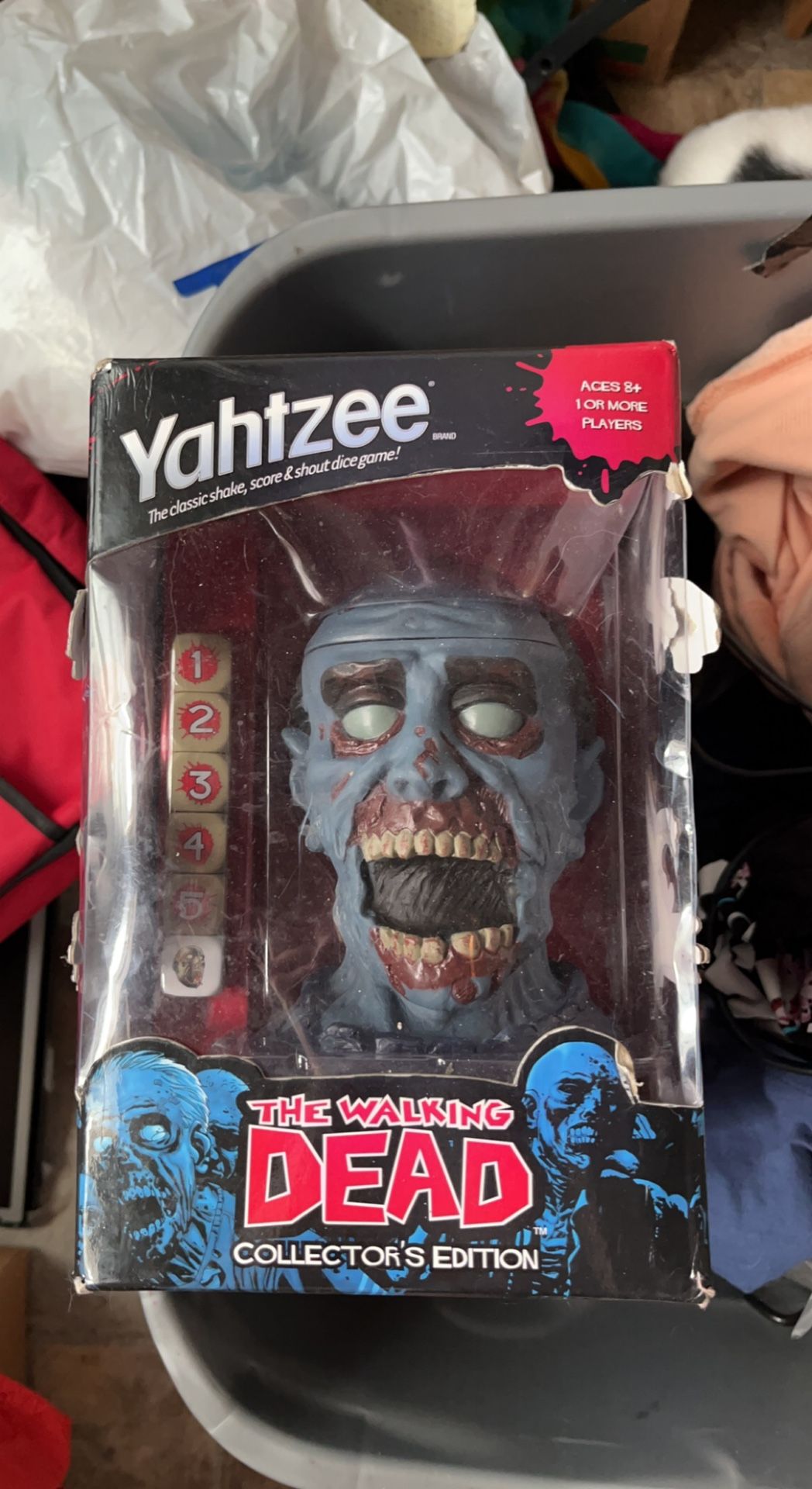Yahtzee The Walking Dead Collectors Edition