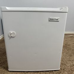 Artic Fresh Mini-fridge