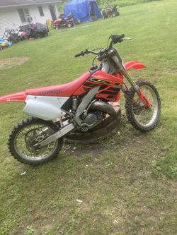 2000 Cr 125
