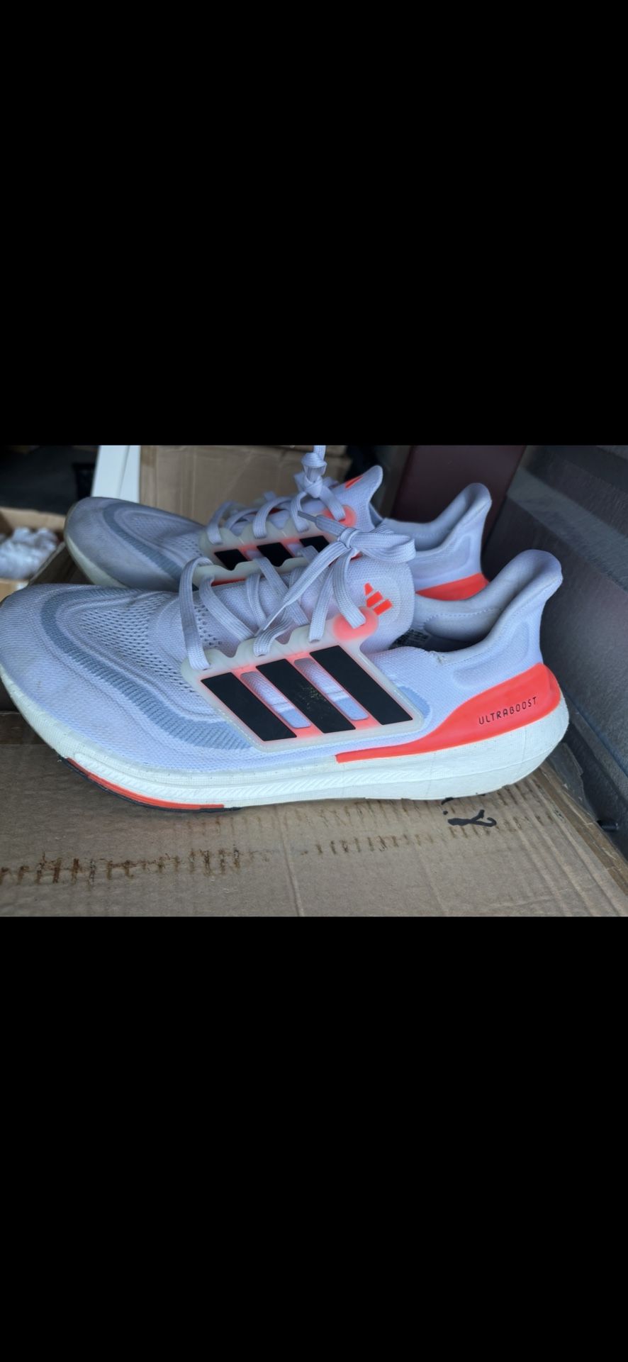 ADIDAS Ultraboost Light Mens 11