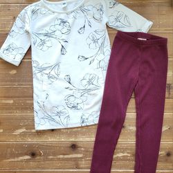 4T-5T 2-PIECE OUTFIT WHITE THREE-QUARTER SLEEVE LONG FLORAL TUNIC W/MAROON RIBBED LEGGING 