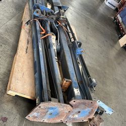 12' Lift 9000lbs