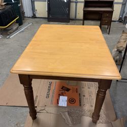 Maple Top Table
